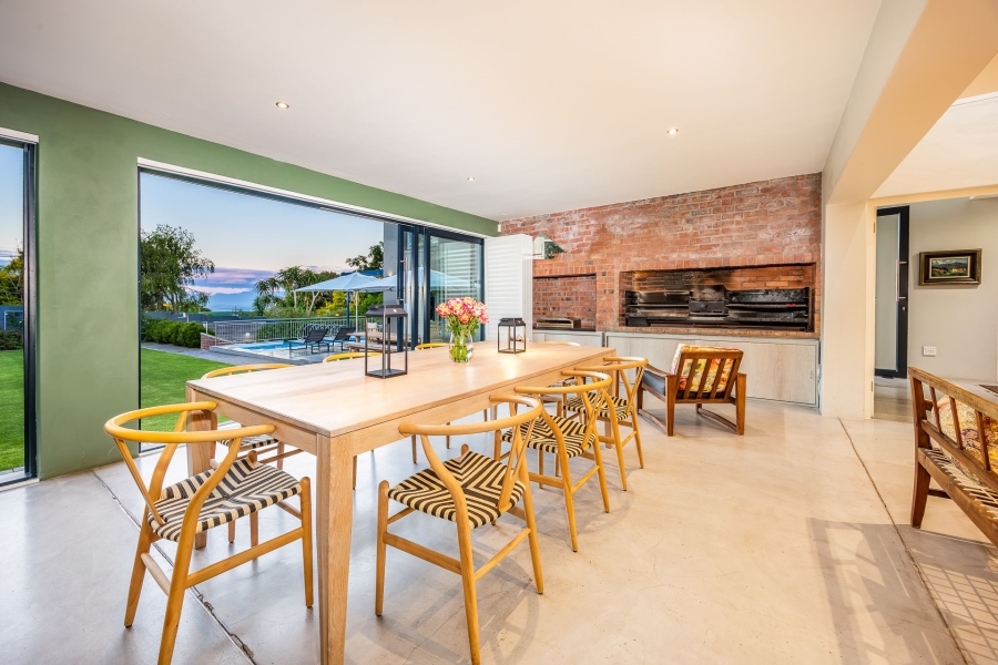 5 Bedroom Property for Sale in Aurora Western Cape
